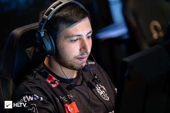 PS6与Xbox新主机性能对比：谁能赢得玩家的心